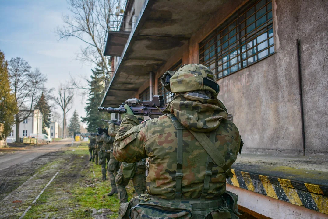 Żołnierze 9 Łódzkiej Brygady Obrony Terytorialnej na kolejnym szkoleniu