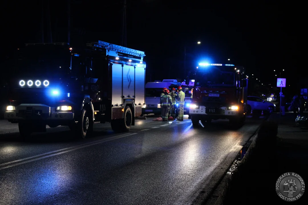 Wypadek w Gostyninie. Kobieta potrącona przez busa