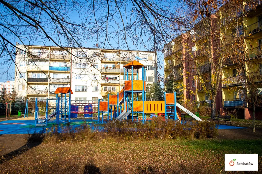 Nowy plac zabaw i siłownia na bełchatowskim osiedlu. Kosztowały prawie pół miliona złotych [FOTO] - Zdjęcie główne