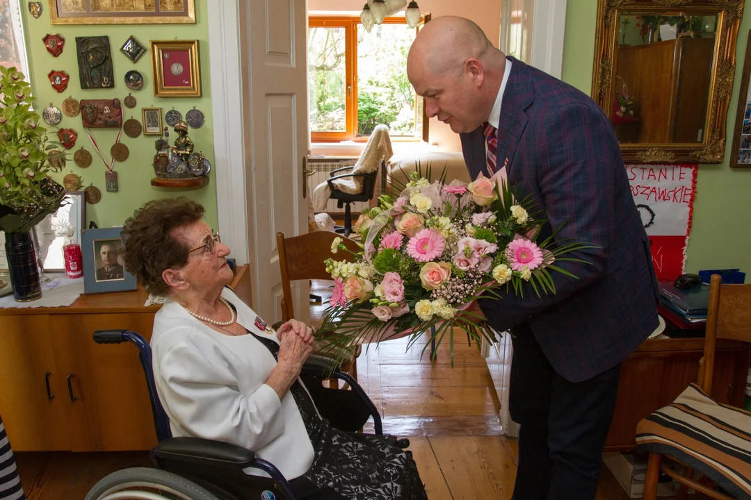 Piękny jubileusz "Kasi"! Uczestniczka Powstania Warszawskiego skończyła 100 lat! - Zdjęcie główne