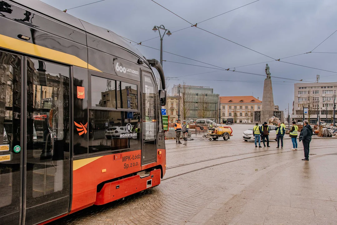 Pierwsze tramwaje na ulicy Legionów w Łodzi