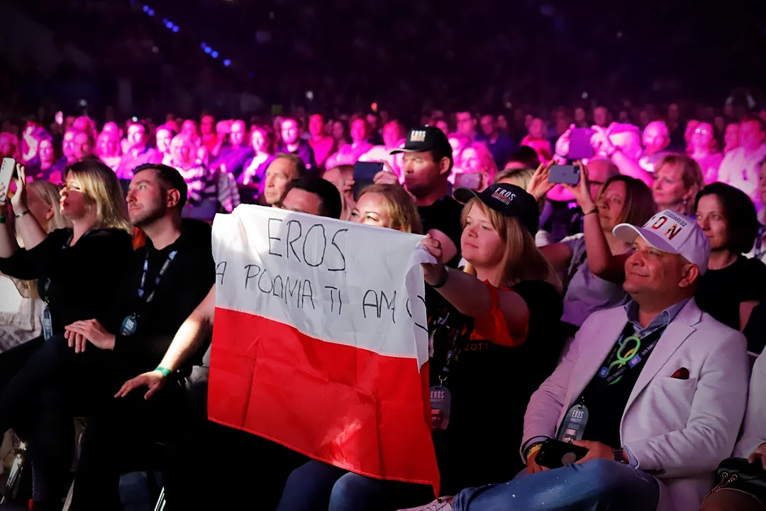 Eros Ramazzotti na jedynym koncercie w Polsce. Znajdź się na zdjęciach z koncertu. - Zdjęcie główne
