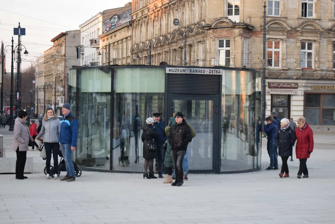 Plac Wolności w Łodzi po otwarciu