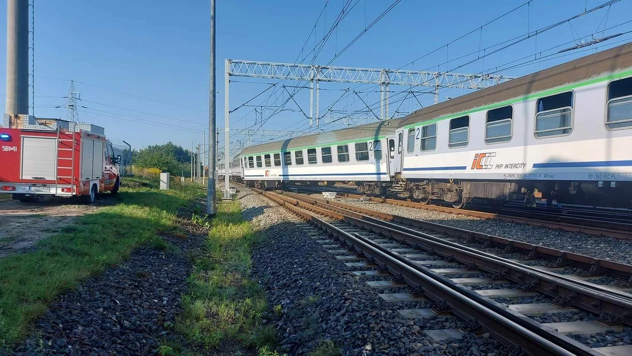 Wykolejenie wagonu pociągu PKP IC
