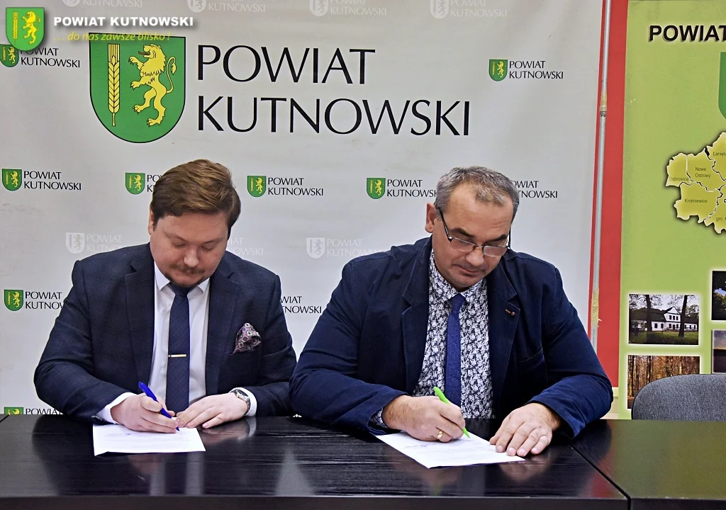 Umowa podpisana. Do powiatu kutnowskiego trafi ogromne dofinansowanie - Zdjęcie główne