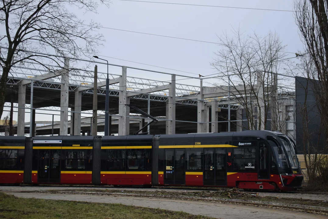 Tak zmienia się teren byłej zajezdni tramwajowej na Helenówku