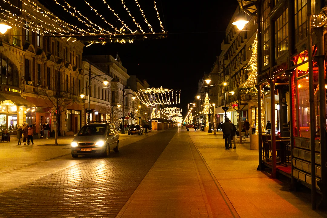 Świąteczna iluminacja na ul. Piotrkowskiej
