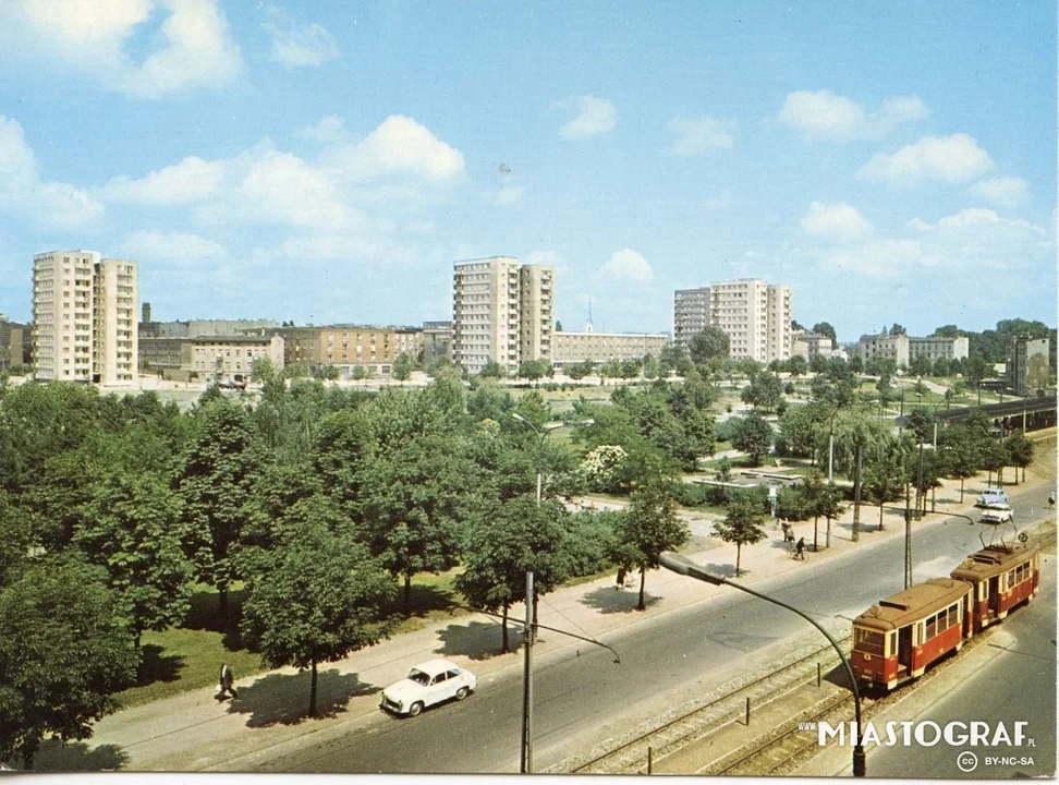 Te autobusy i tramwaje jeździły ulicami dawnej Łodzi. Zobaczcie archiwalne fotografie [galeria] - Zdjęcie główne