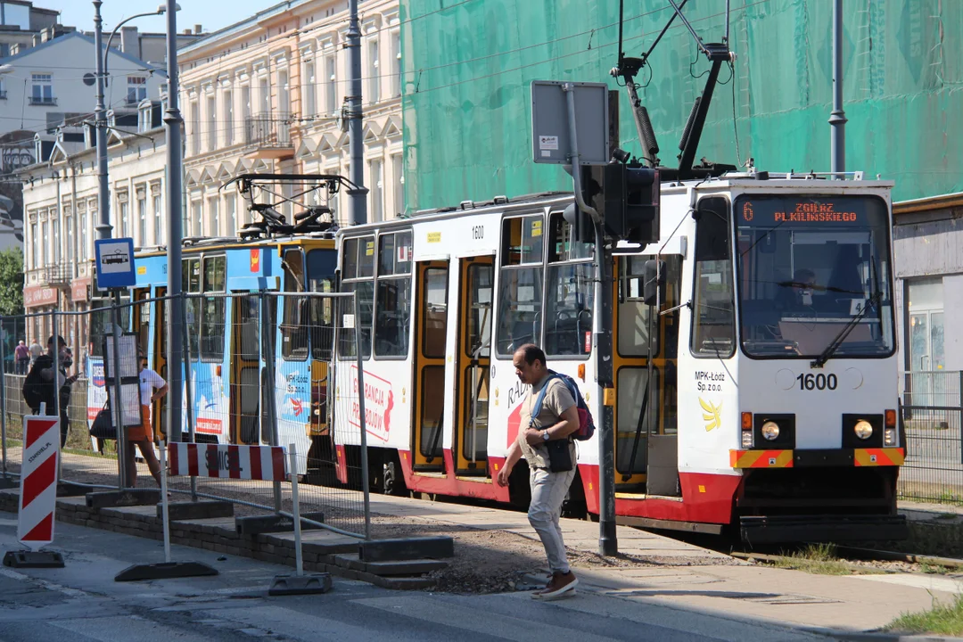 Podróżni MPK Łódź pytają: gdzie są te autobusy zastępcze?