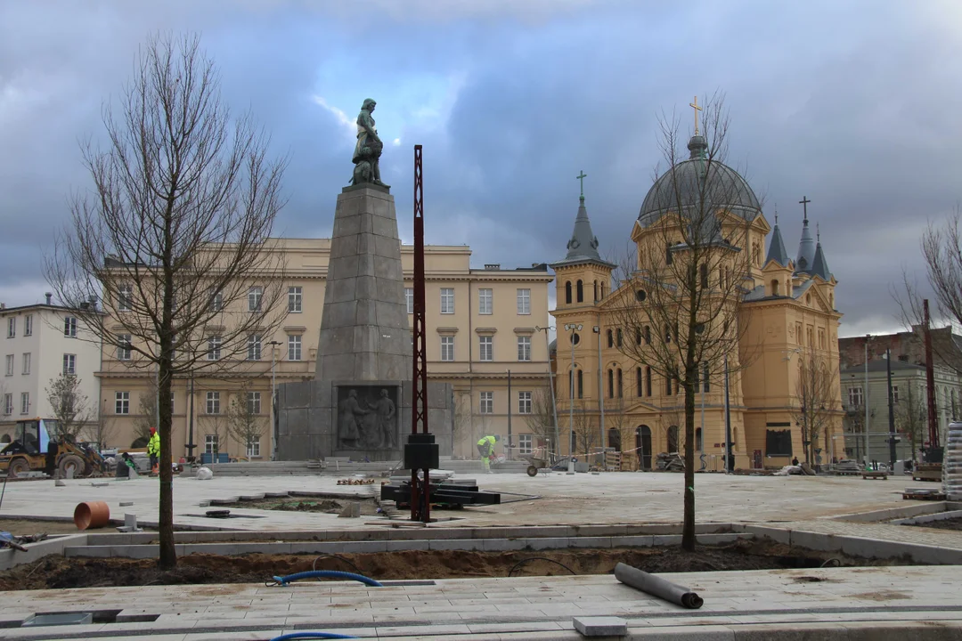 Dobiega końca przebudowa placu Wolności w Łodzi