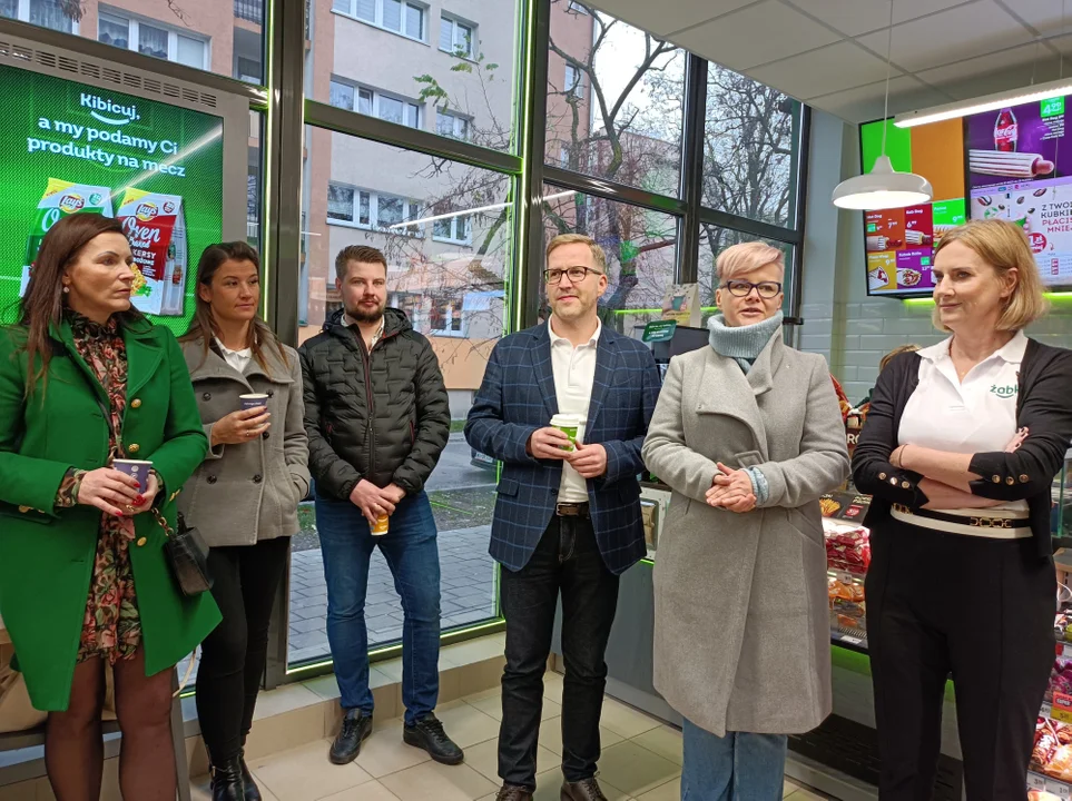 W Łodzi otwarto drugą w Polsce Żabkę Eko Smart