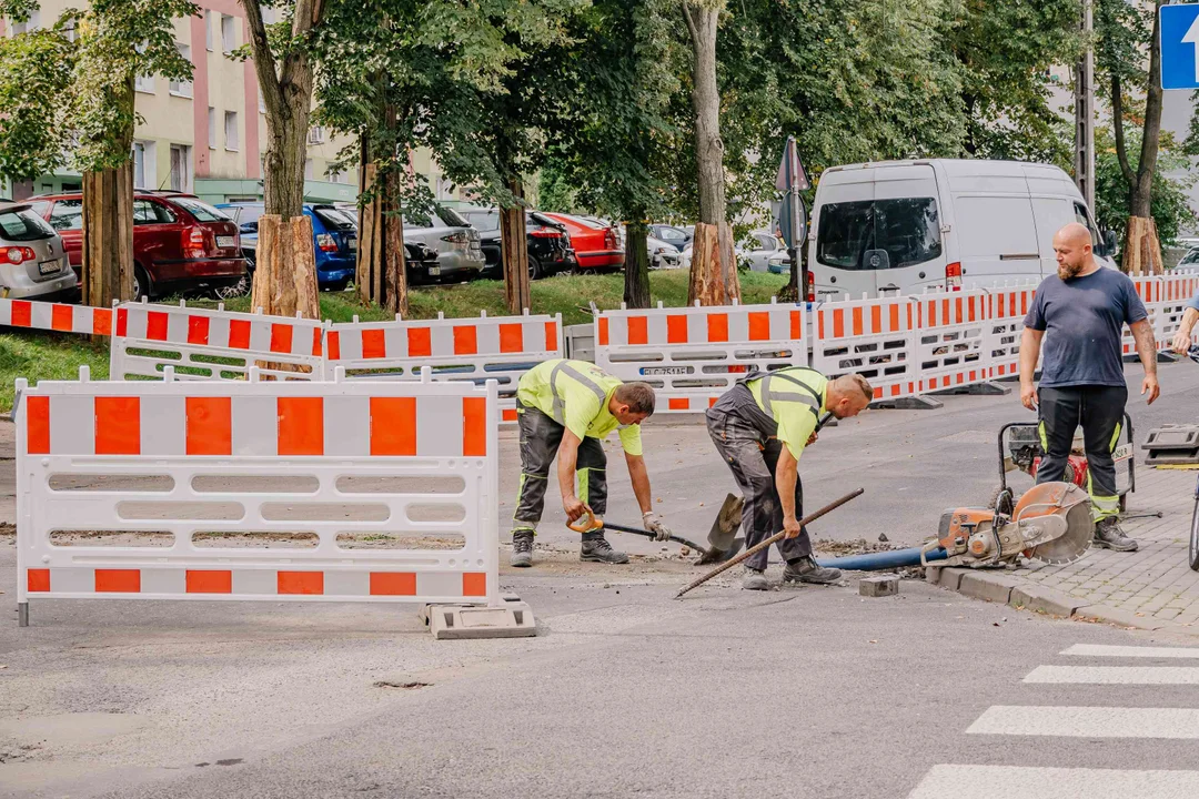 Trwa remont ul. Leczniczej w Łodzi. Czy wszystko idzie zgodnie z planem? [ZDJĘCIA] - Zdjęcie główne