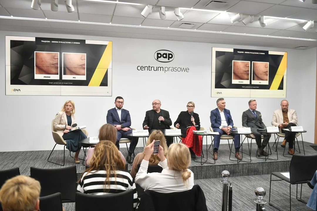 Debata „Problemy skórne Polaków - nowoczesne metody leczenia” w Centrum Prasowym PAP w Warszawie