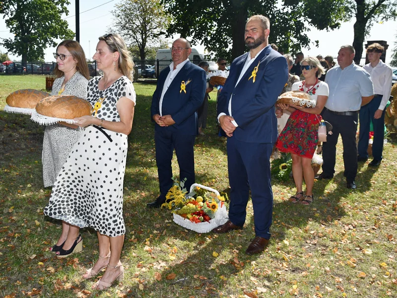 Gminno-parafialne dożynki w Ciechosławicach