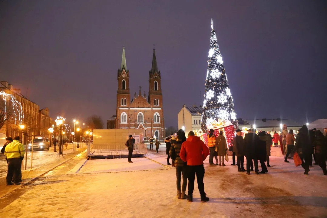 Świąteczne dekoracje i wigilia miejska w Kutnie