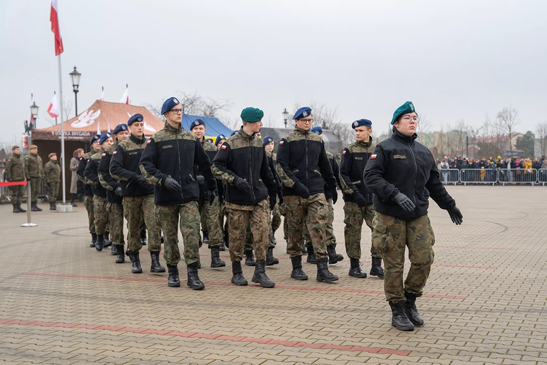 Prawie 30 żołnierzy 9. Łódzkiej Brygady Wojsk Obrony Terytorialnych złożyło ślubowanie. W całym kraju było aż siedem takich wydarzeń - Zdjęcie główne