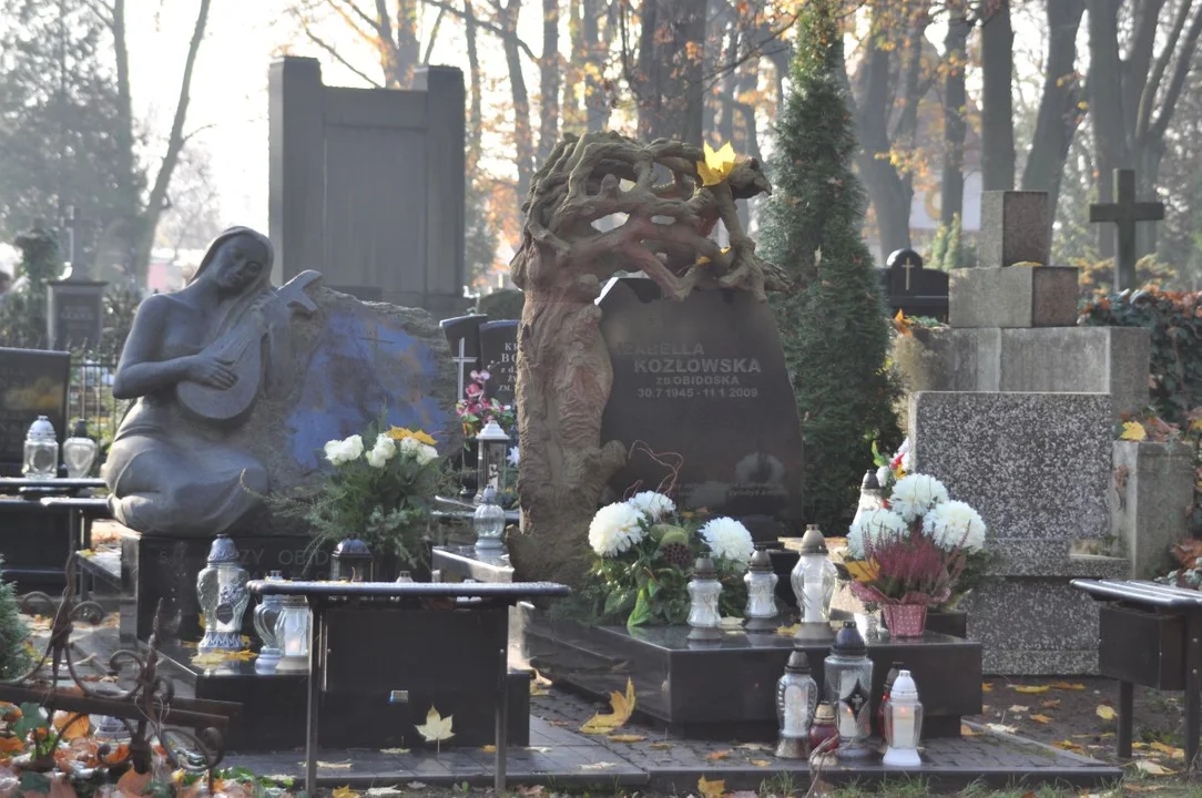 Stary Cmentarz przy ul. Ogrodowej w Łodzi 1 listopada