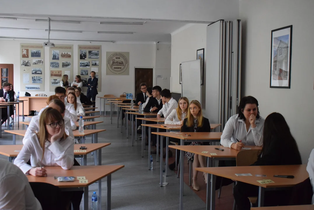 Maturzyści z Cezaka przed egzaminem