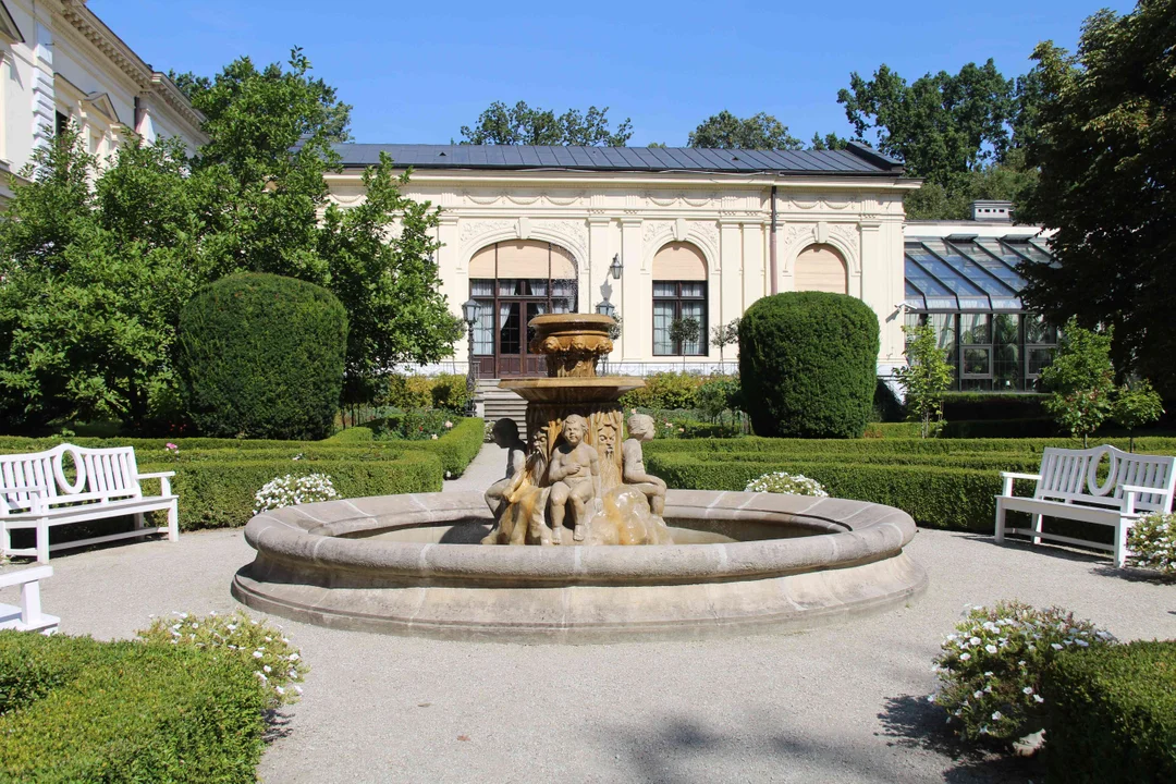 Zachwycający ogród Muzeum Pałacu Herbsta