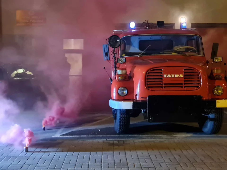 Feta w OSP. Wyprawili huczne urodziny... wozowi strażackiemu [ZDJĘCIA] - Zdjęcie główne