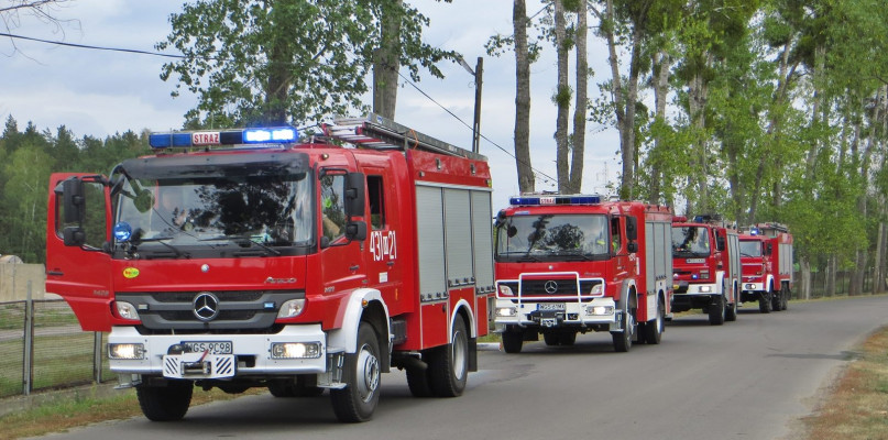 Strażacy z powiatu gostynińskiego na ćwiczeniach w Sochaczewie - Zdjęcie główne