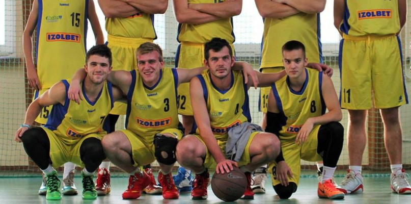 Koszykarze z Gostynina kończą rok na drugim miejscu - Zdjęcie główne