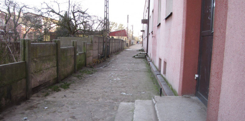 Remont chodnika i parkingu między Polną a 3 Maja: jest już zapytanie ofertowe - Zdjęcie główne
