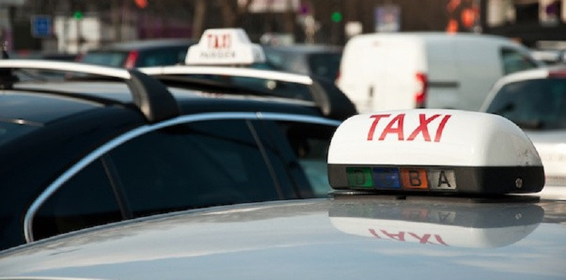 Ile kosztuje jazda taxi w Polsce? - Zdjęcie główne