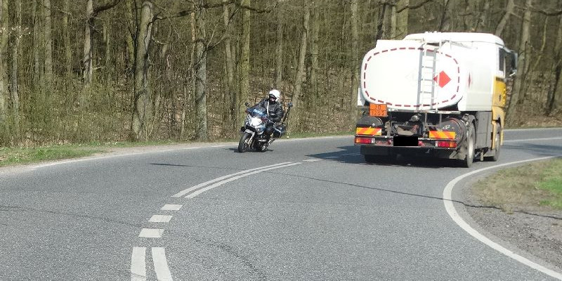 Policyjny motocykl pojawił się na szosach - Zdjęcie główne