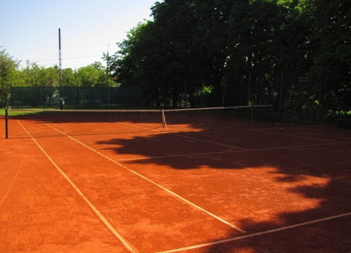 Korty tenisowe w Gostyninie już działają - Zdjęcie główne