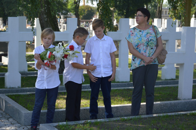Złożyli kwiaty w rocznicę napaści sowieckiej - Zdjęcie główne
