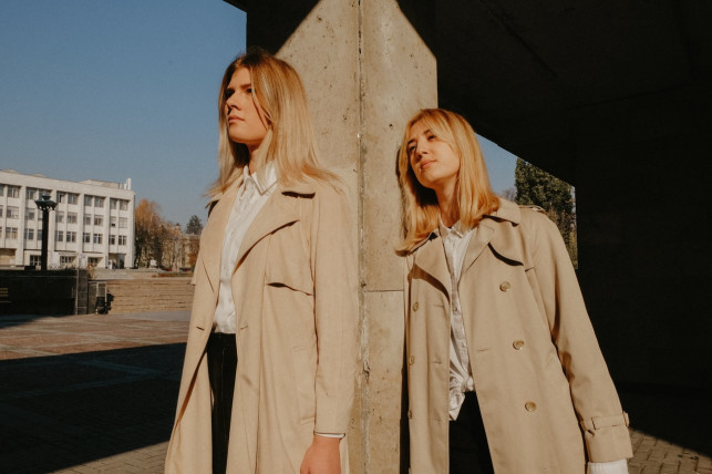 Płaszcze damskie – 3 wskazówki, jak wybrać najlepszy rodzaj - Zdjęcie główne