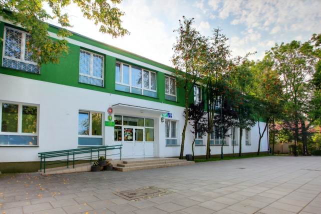 „Dąbrowszczak” ze Złotą Tarczą - jest ranking szkół średnich - Zdjęcie główne