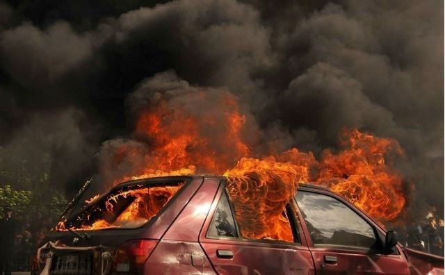 [AKTUALIZACA] Auto stanęło w płomieniach - Zdjęcie główne
