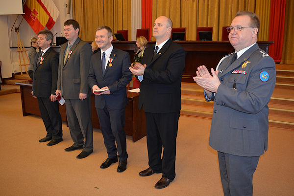 Medale dla ponad stu zasłużonych dla obronności kraju  - Zdjęcie główne