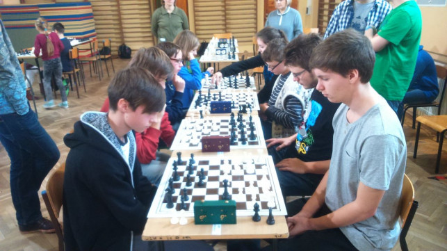 Powiatowe rozgrywki szachowe - Zdjęcie główne