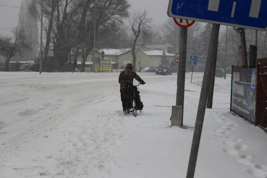 Czy zima zawita do powiatu kutnowskiego? Jest ostrzeżenie IMGW - Zdjęcie główne