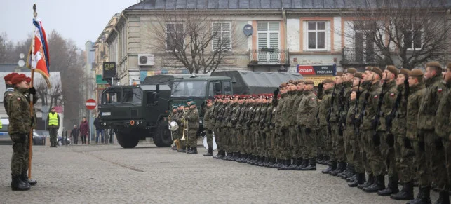 Wojskowe święto w Kutnie! W sercu miasta żołnierze WOT złożą przysięgę - Zdjęcie główne