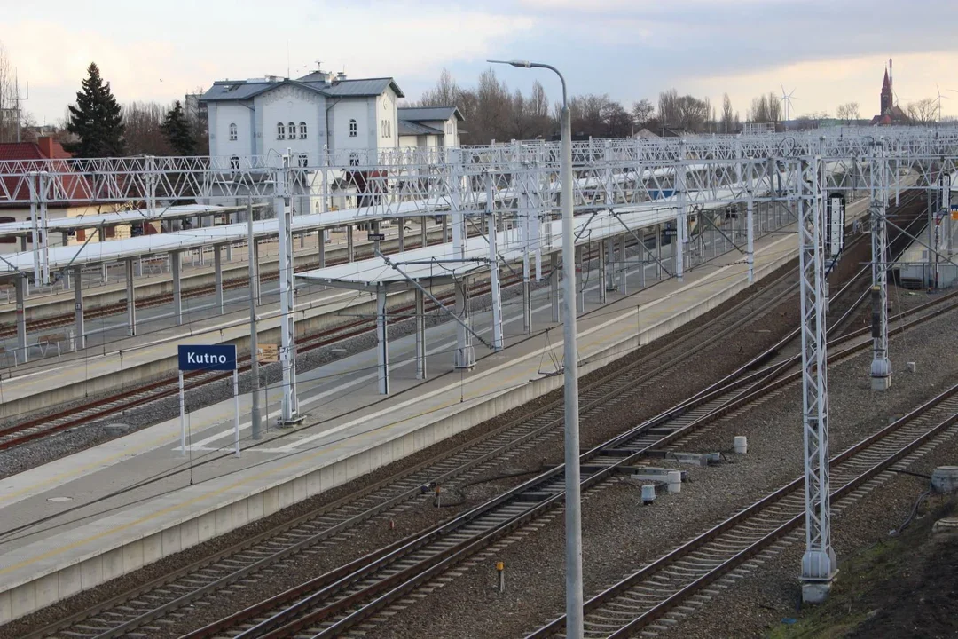 Duża przebudowa, która objęła również stację w Kutnie. "Obraz modernizacji jest negatywny" - Zdjęcie główne