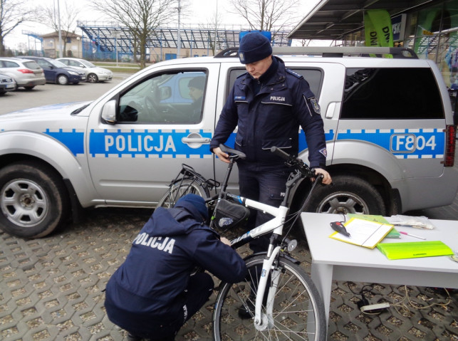 [WIDEO] Policjanci znakowali rowery - Zdjęcie główne