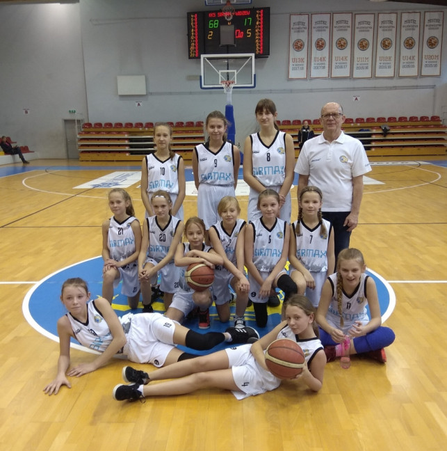 Dwa zwycięstwa Żaczek KKS Pro-Basket Sirmax MOSiR na turnieju w Kutnie - Zdjęcie główne
