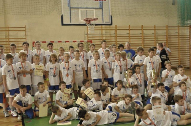 Sukces młodych koszykarzy KKS PRO-BASKET Kutno - Zdjęcie główne