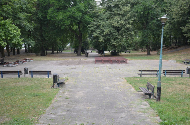 Scena znika z parku Traugutta - Zdjęcie główne