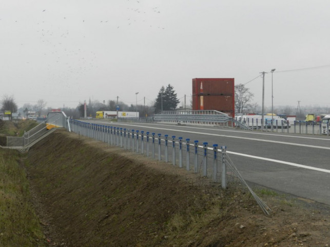 Czytelnicy pytają: Kiedy zostanie otwarty wiadukt na ul. Sklęczkowskiej? - Zdjęcie główne