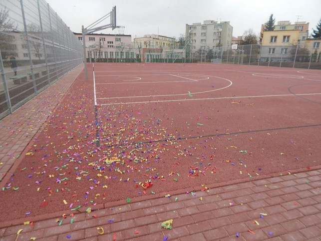 Nowe boisko przy Szkole nr 5 - Zdjęcie główne