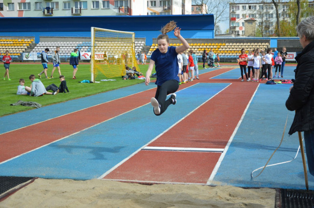 "Dziewiątka" zaprezentowała się na czwartkach lekkoatletycznych - Zdjęcie główne