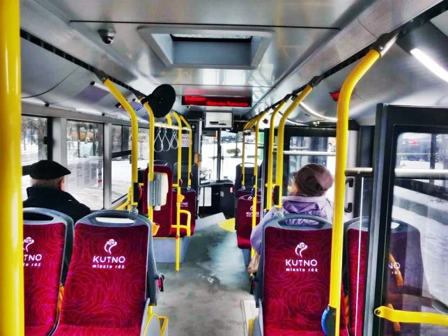 Skargi na kierowców autobusów miejskich: opinie pasażerów podzielone, prezes MZK odpowiada - Zdjęcie główne