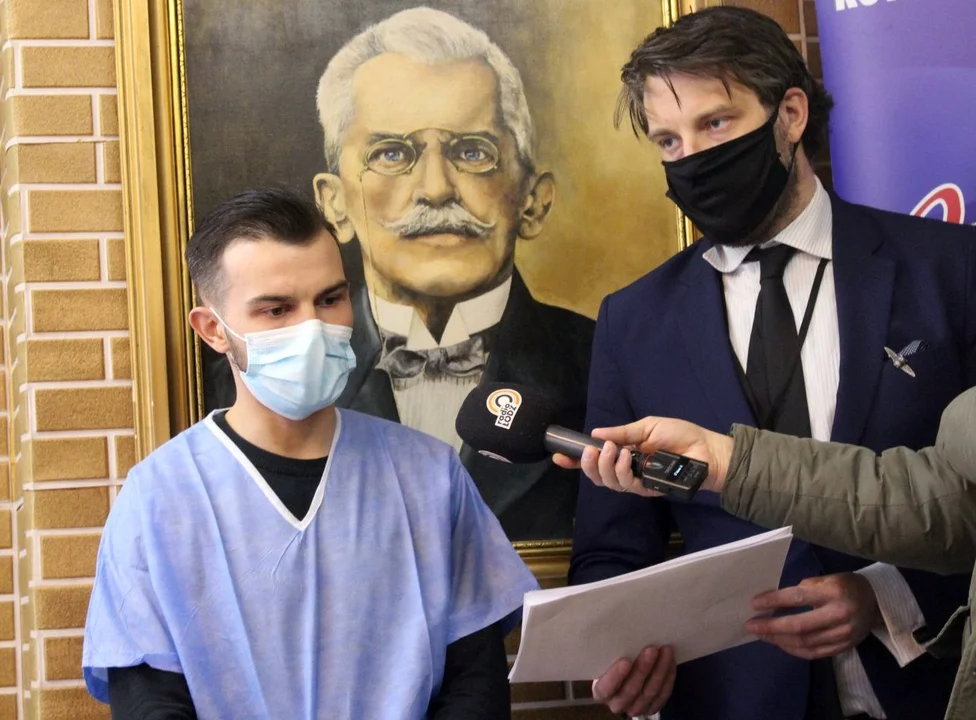 Kutnowski szpital otwarty dla uchodźców. Oleh z Ukrainy deklaruje swoją całodobową pomoc [ZDJĘCIA] - Zdjęcie główne