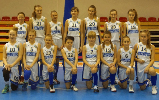 Młodziczki U-14 rozpoczęły rywalizację ligową  - Zdjęcie główne
