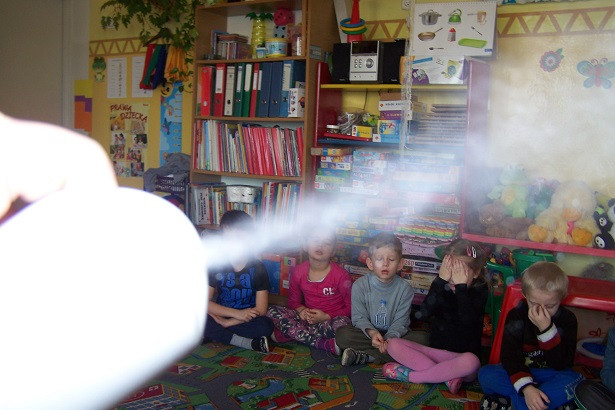 Przedszkolaki z Krośniewic uczyli się o czystym powietrzu - Zdjęcie główne